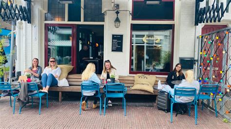 Op date in Arnhem: bij deze bars, kroegen, cafés en。